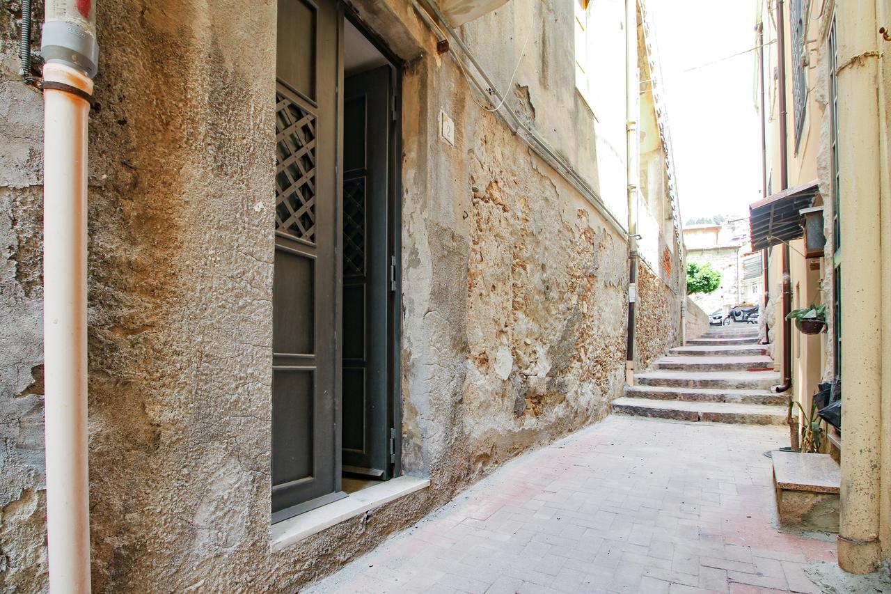 Taormina Sunny Experience Apartment Luaran gambar